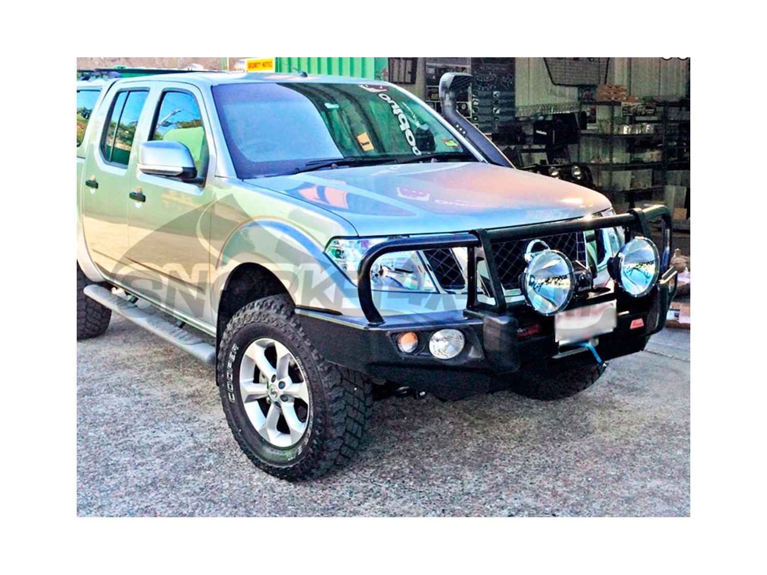 Nissan navara pathfinder